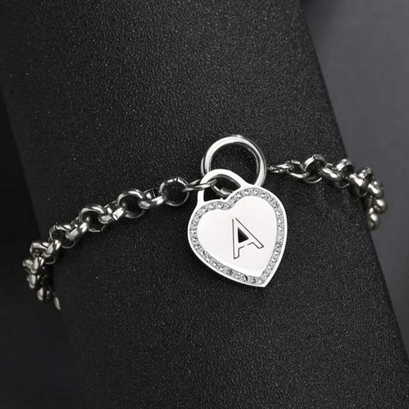 Stainless steel heart initial anklet adjustable. A-Z available - Picture 2 of 3